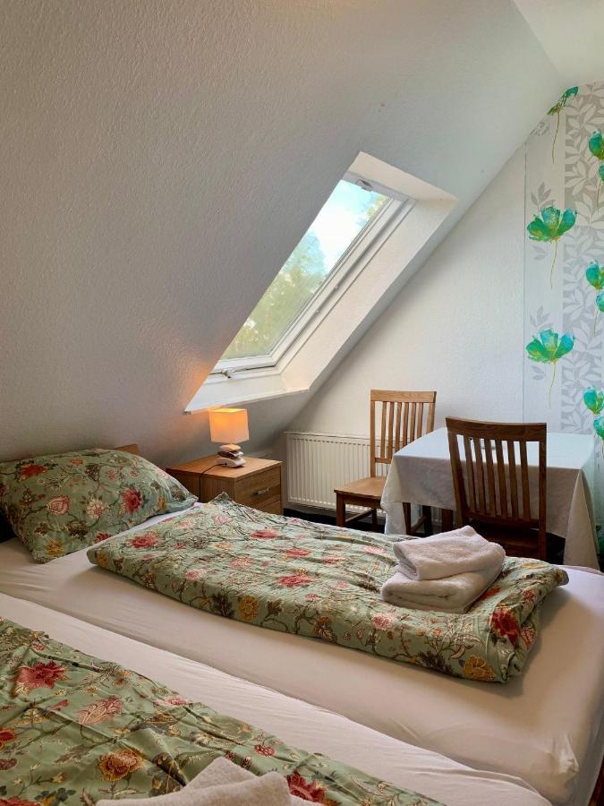 Hotel Pension Schienfatt Am Dornumersieler Tief Esterno foto